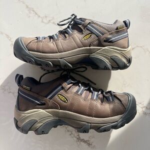 Women’s Keen Hiking Boots